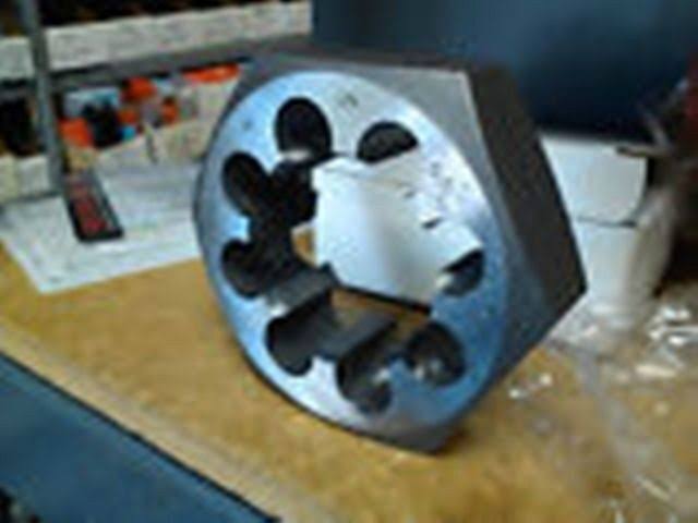 1 3 4 5 LH Carbon Hex Rethreading Die U1049